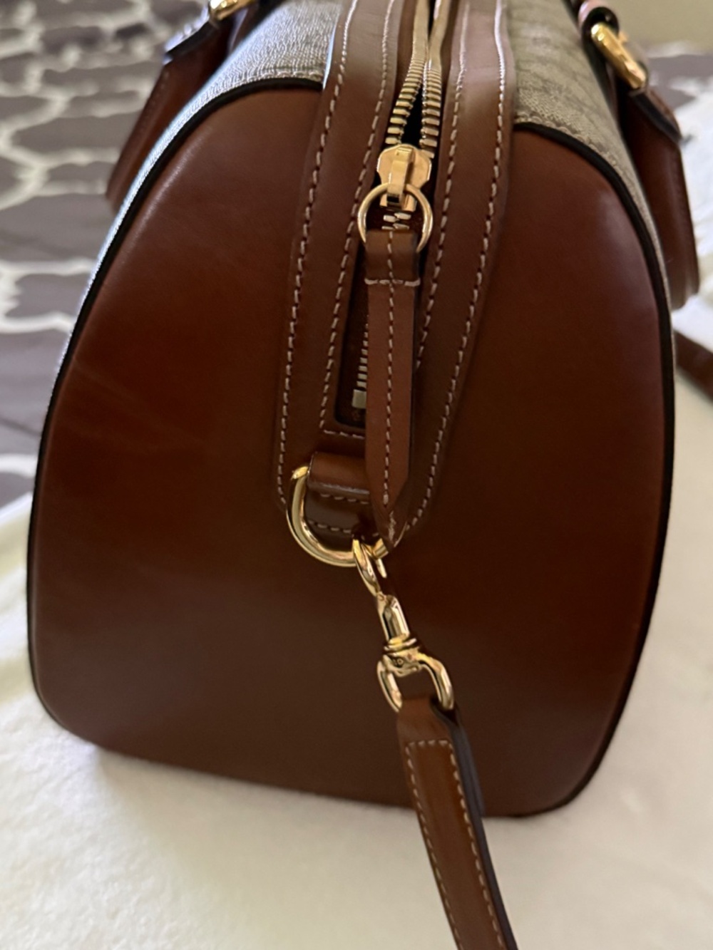 Gucci (Large) - Picture 7 of 13